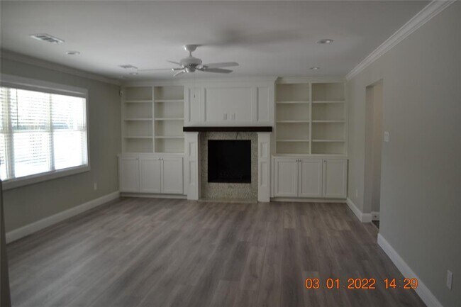 Building Photo - 14923 Perthshire Rd