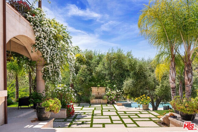 Building Photo - 31823 Lobo Canyon Rd