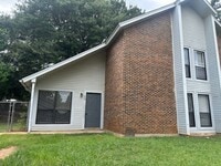 Building Photo - 30 Rosewood Ct