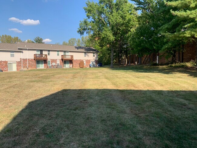 Building Photo - 822 Highland Hill Ct