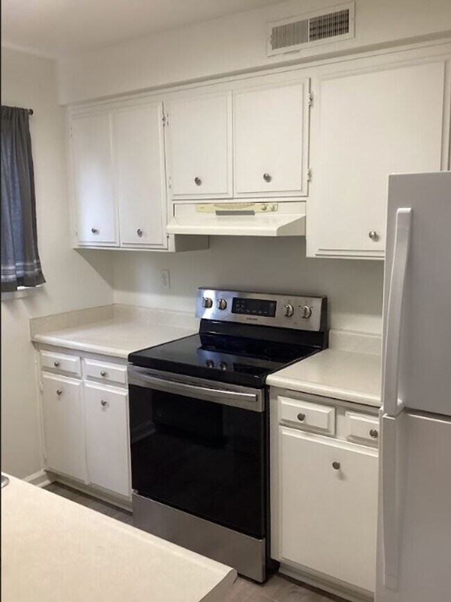 Building Photo - 615 Rancheria Dr