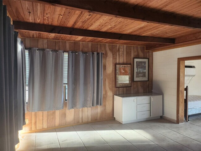 Building Photo - 1079 3rd St