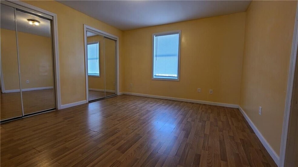 Building Photo - 235 Wadsworth St