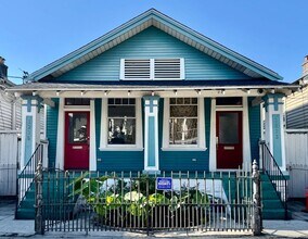 Building Photo - 1213 Annunciation St