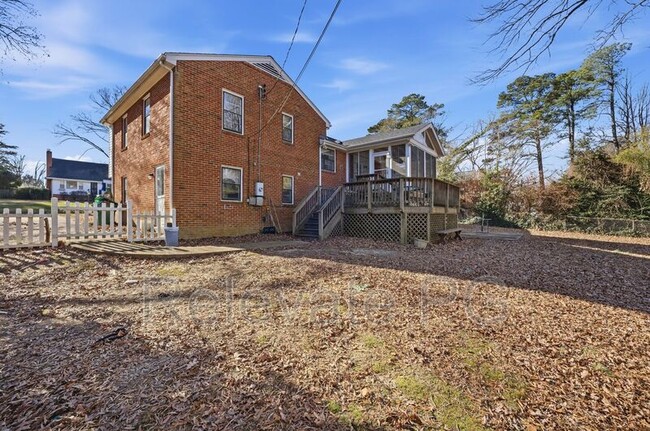 Building Photo - 9002 Michaux Ln