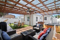 Building Photo - 2741 Parker Ave