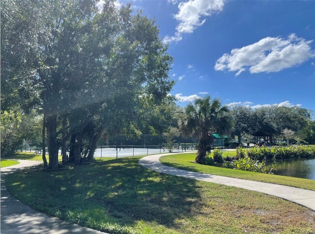 Building Photo - 2 Bedroom Townhome with 1 Car attached Gar...