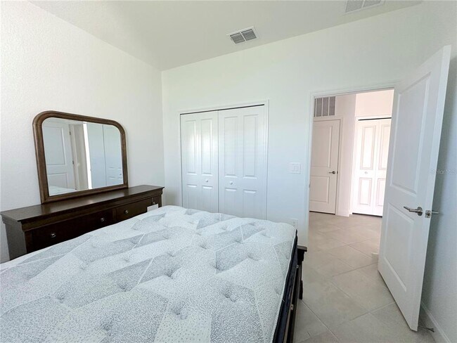 Building Photo - 8225 Shr Lk Dr