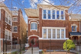 Building Photo - 4740 N Troy St