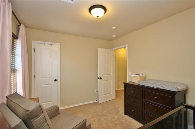 Building Photo - Gorgeous Home in Heritage Oaks with All Ap...