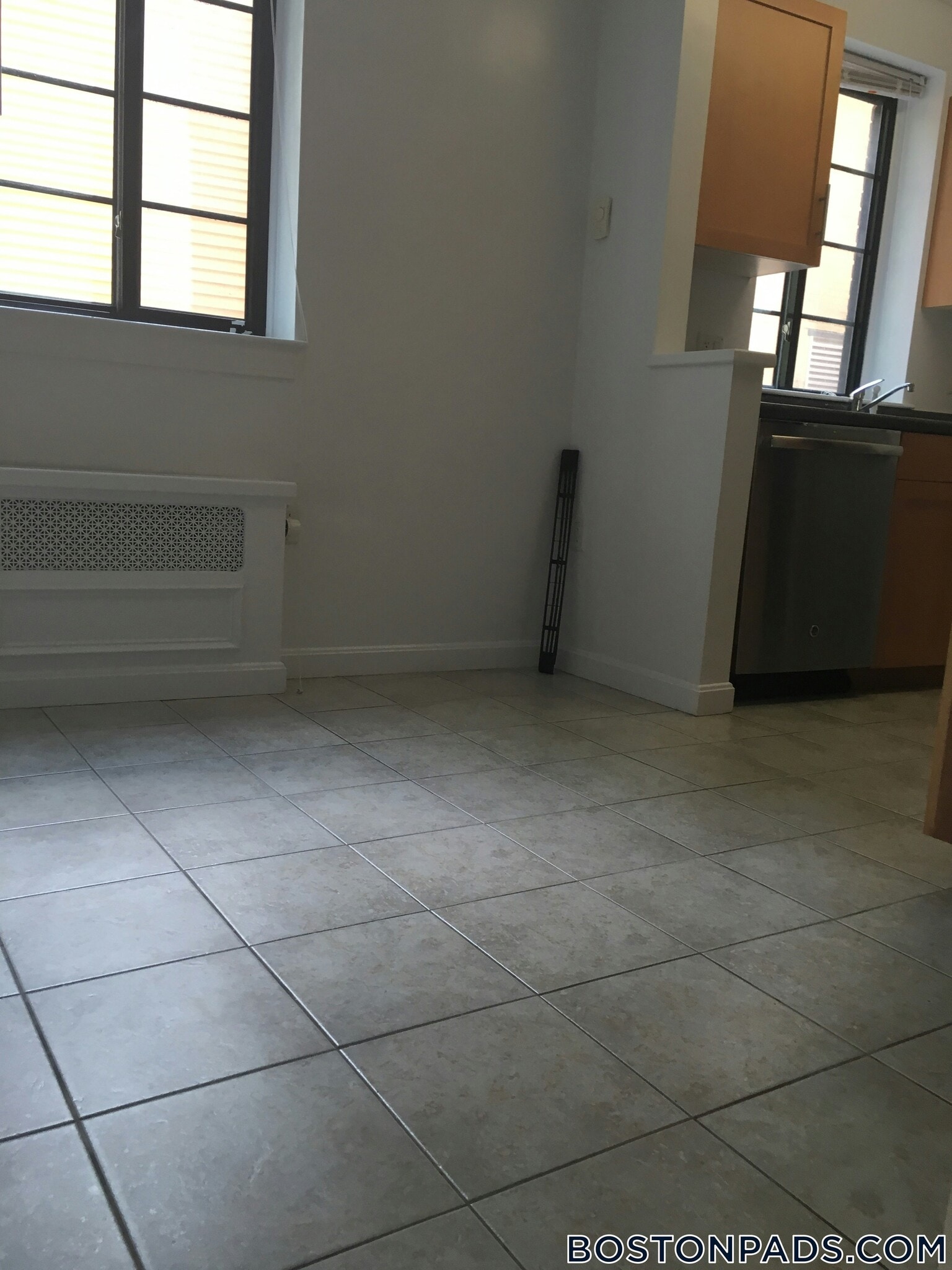 Building Photo - 60 Brattle St