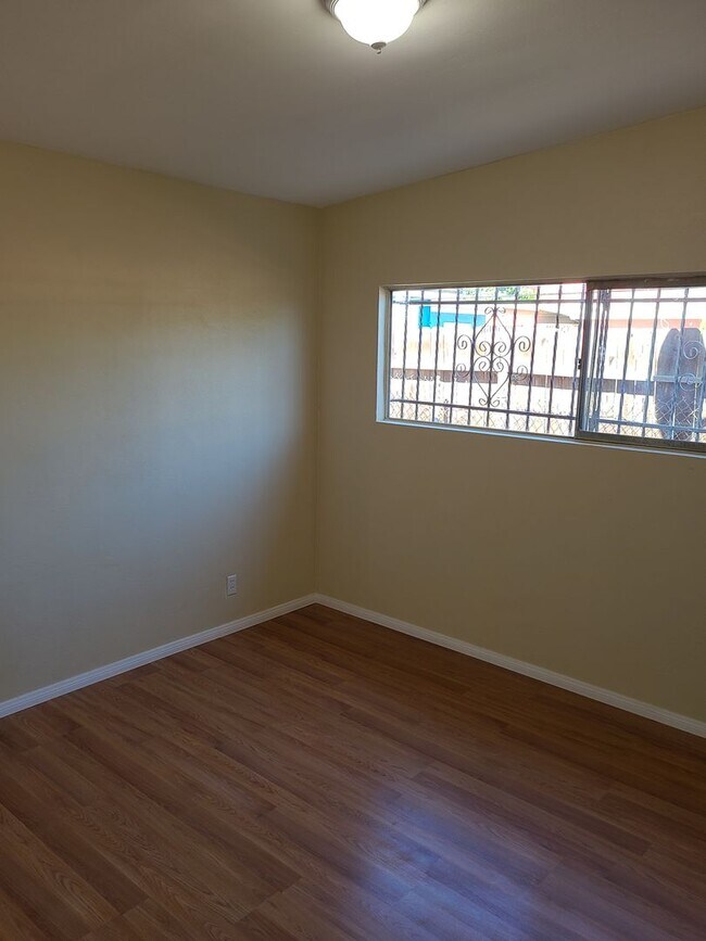 Building Photo - Bennett#2