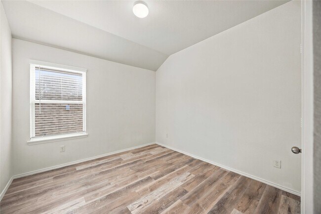 Building Photo - 22631 Busalla Trail
