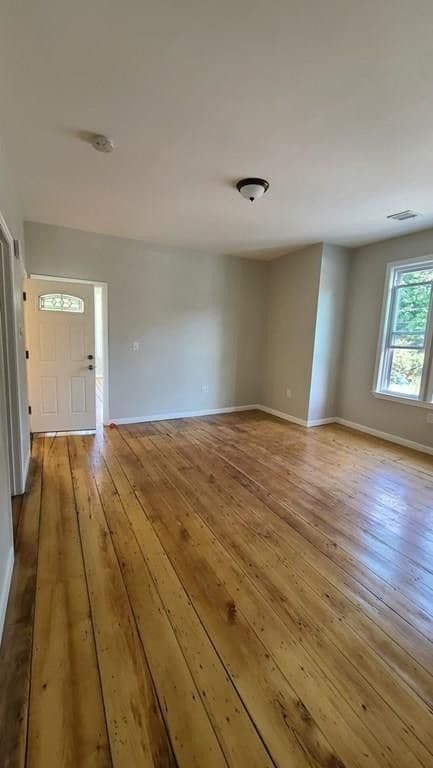Living room - 4 Wakullah St