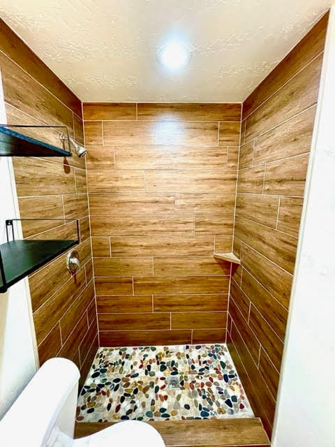 Building Photo - Renovated in the heart of Roosevelt district WITH LARGE PRIVATE GARAGE!!!