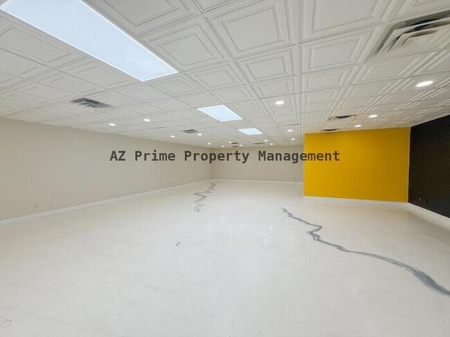 Building Photo - 1029 N Central Ave