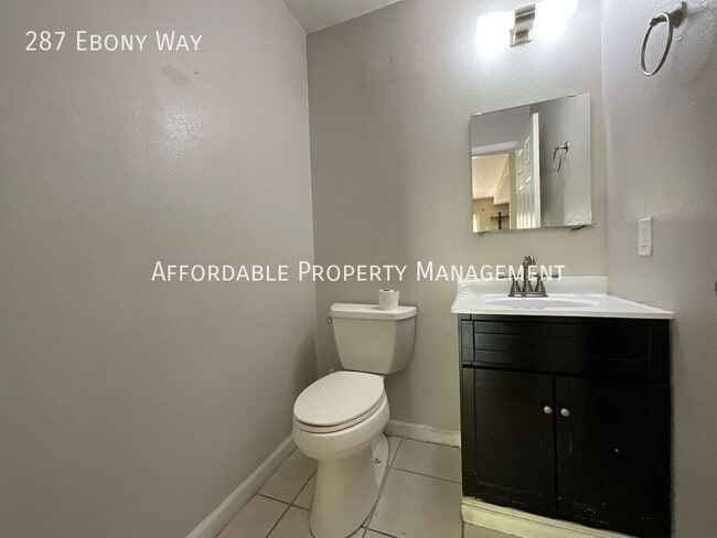 Building Photo - 287 Ebony Way