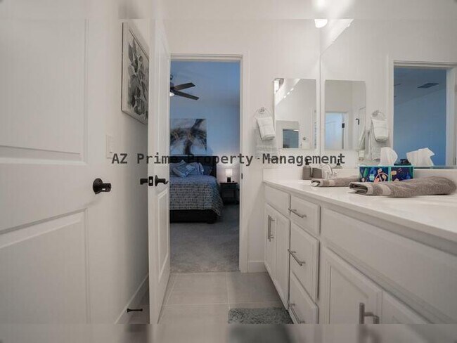 Building Photo - 12125 W Luxton Ln