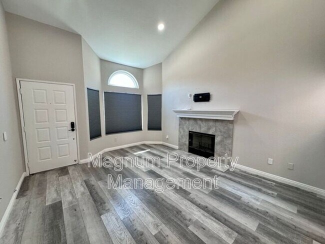 Building Photo - 39739 Creative Dr
