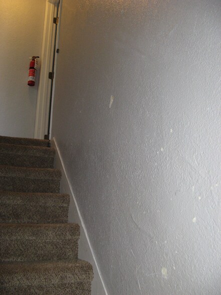 Building Photo - 2503 Oakes Ave