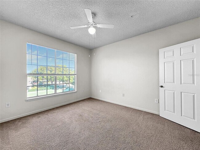 Building Photo - 13025 Mulberry Park Dr