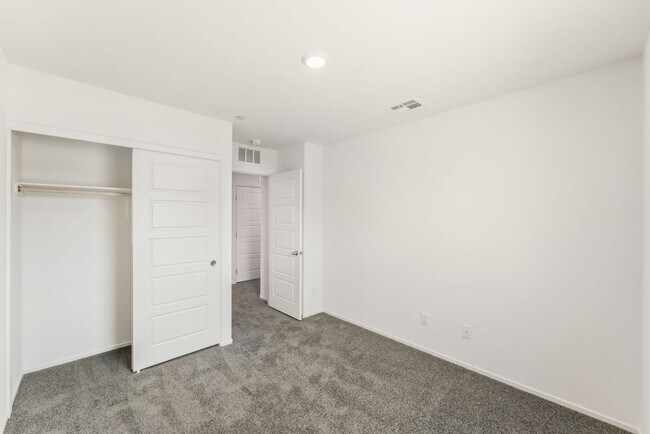 Building Photo - 7352 Joanna Brk St