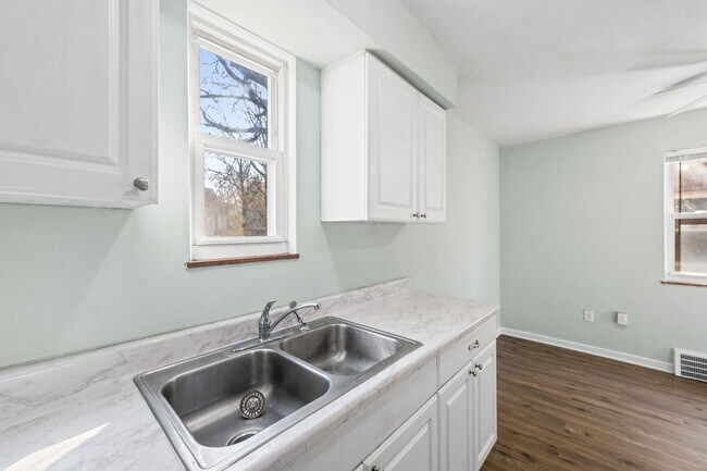 Building Photo - 21000 Priday Ave