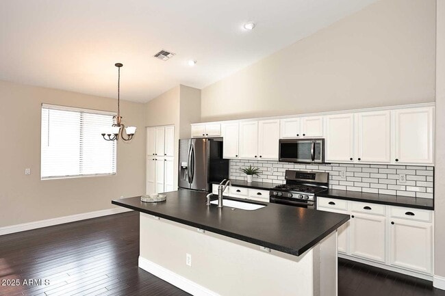 Building Photo - 16945 W Manchester Dr