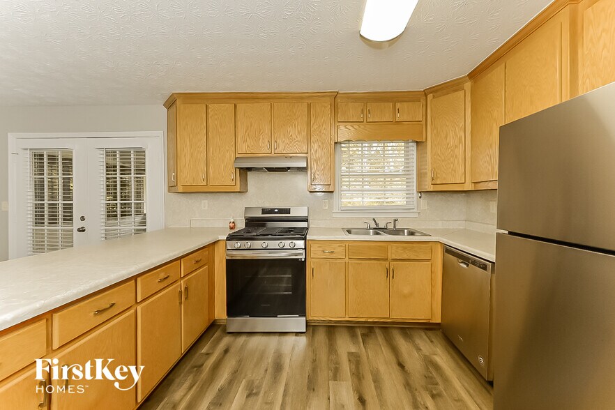 Building Photo - 128 Bryant St