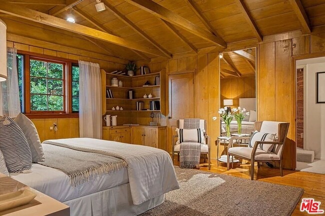 Primary Photo - 1357 Beverly Estate Dr