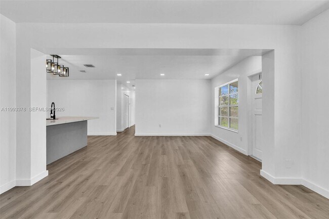 Building Photo - 7041 Raleigh St