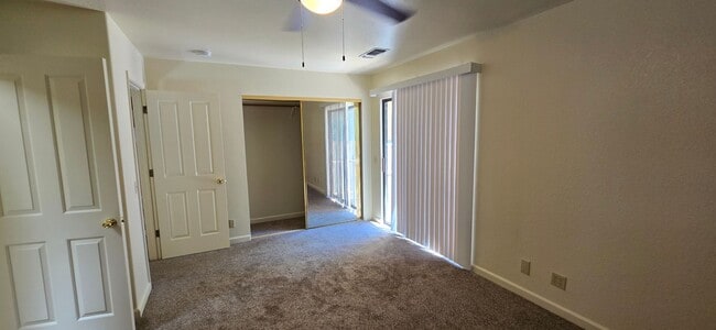 Building Photo - Spacious 3-bedroom, 2-bath multi-family home