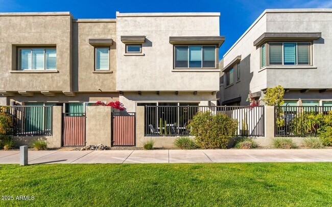 Building Photo - 7343 E Vista Bonita Dr