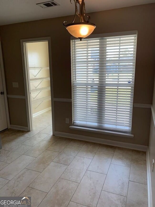 Building Photo - 205 Augusta Way