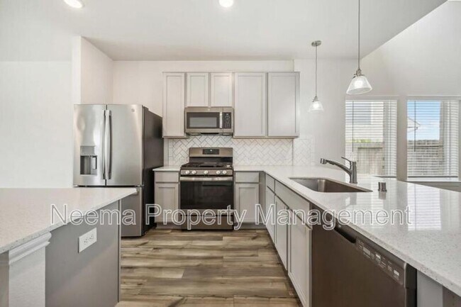Building Photo - 20983 New Proper Dr