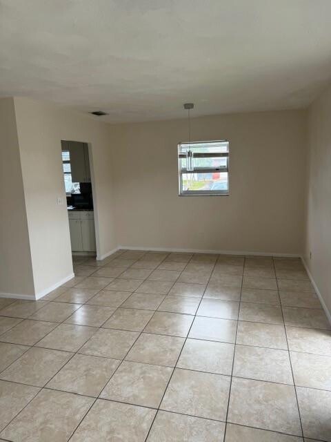 Building Photo - 670 NE 46th Ct