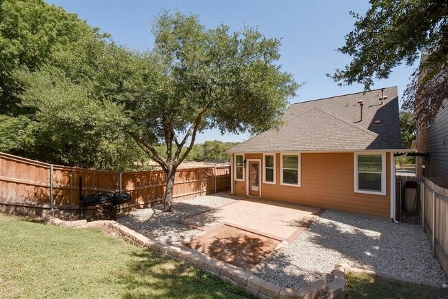 Building Photo - 1209 Salem Park Ct