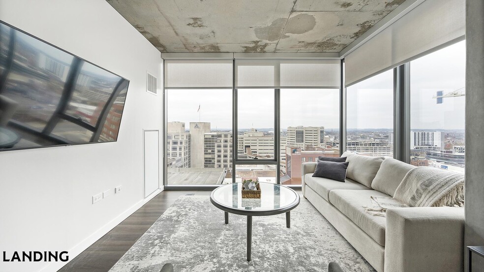 Building Photo - 2010 West End Ave