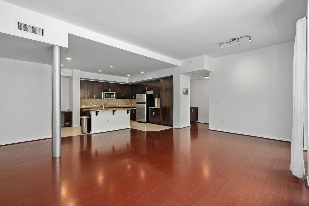 Building Photo - 111 S De Lacey Ave