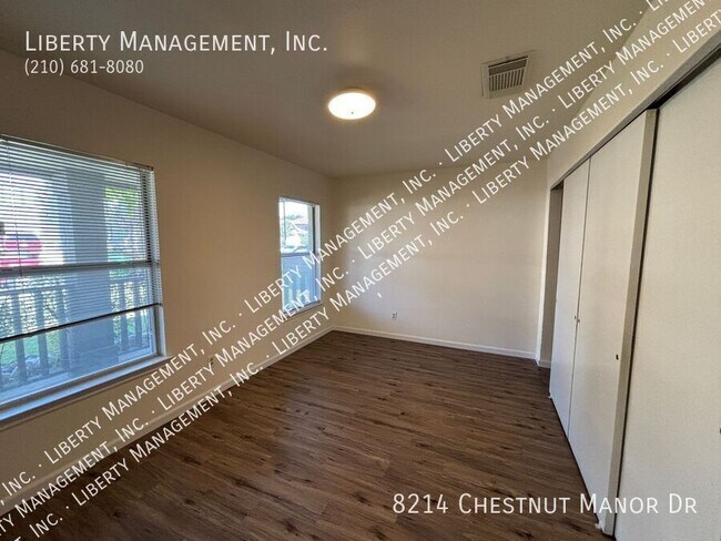 Building Photo - 8214 Chestnut Manor Dr