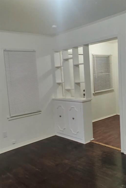 Building Photo - 441 E Showalter Dr