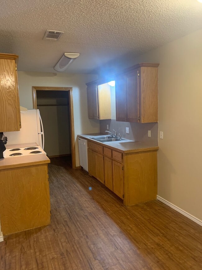 Kitchen - Kings Village