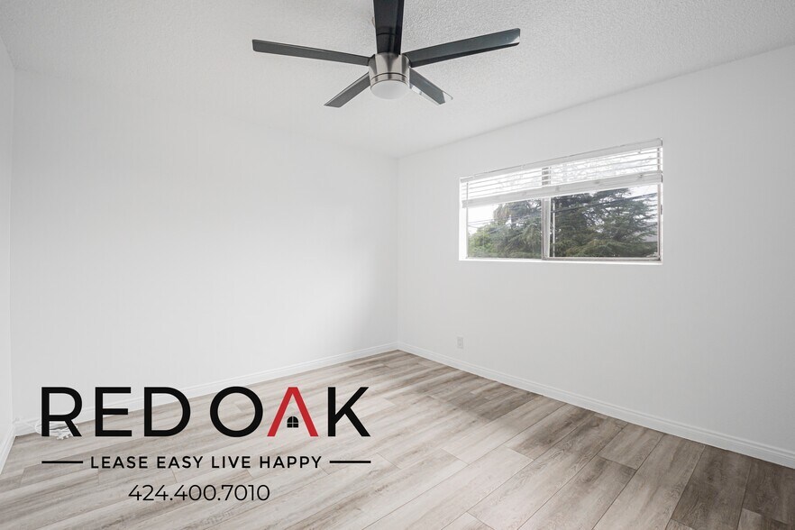 Building Photo - 630 N Cerritos Ave