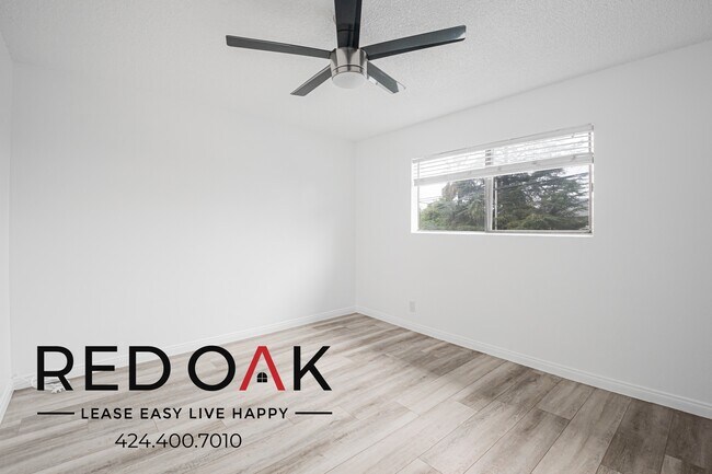 Building Photo - 630 N Cerritos Ave