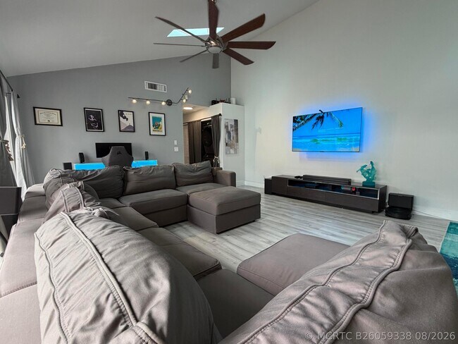 Building Photo - 8847 Thumbwood Cir