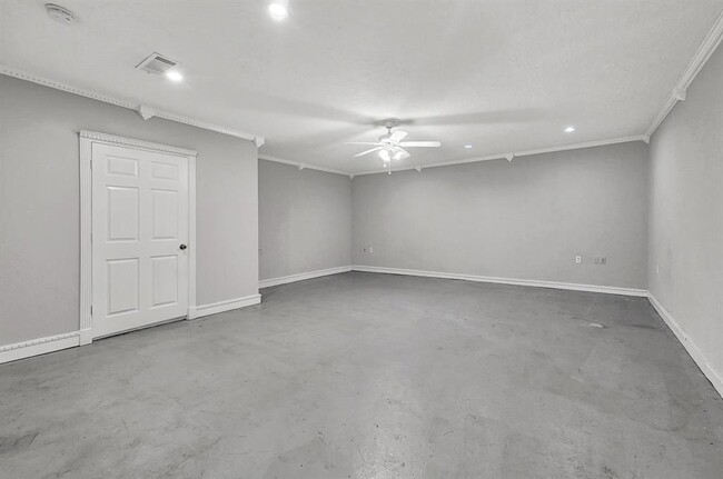 Building Photo - 2903 Woodland Grove Dr