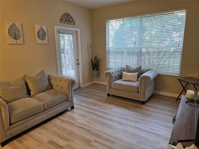 Building Photo - 2484 San Tecla St