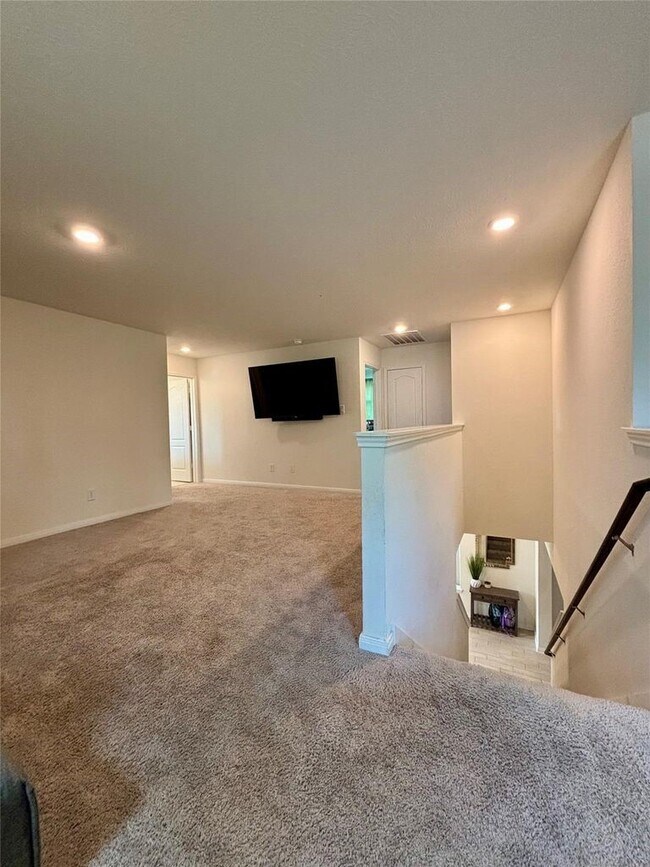 Building Photo - 734 Hardwood Grv Ct