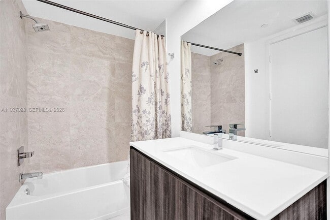 Building Photo - 488 NE 18th St