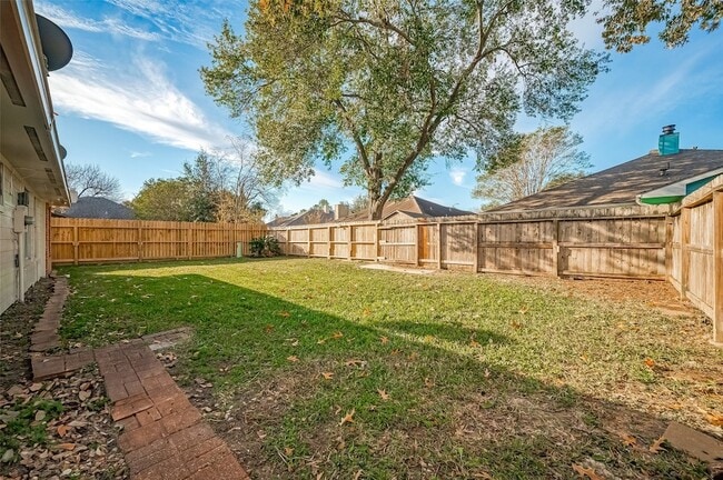 Building Photo - 22615 Powell House Ln